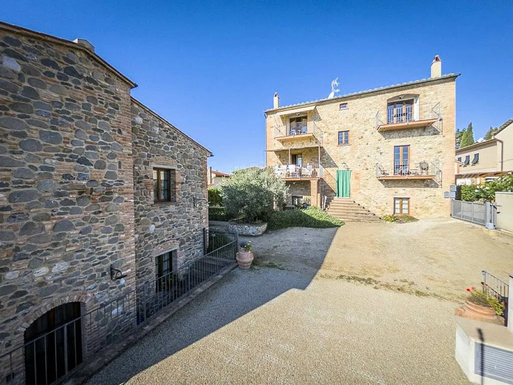 Appartamento al piano secondo di complesso residenziale con piscina in vendita a Lajatico - foto 9