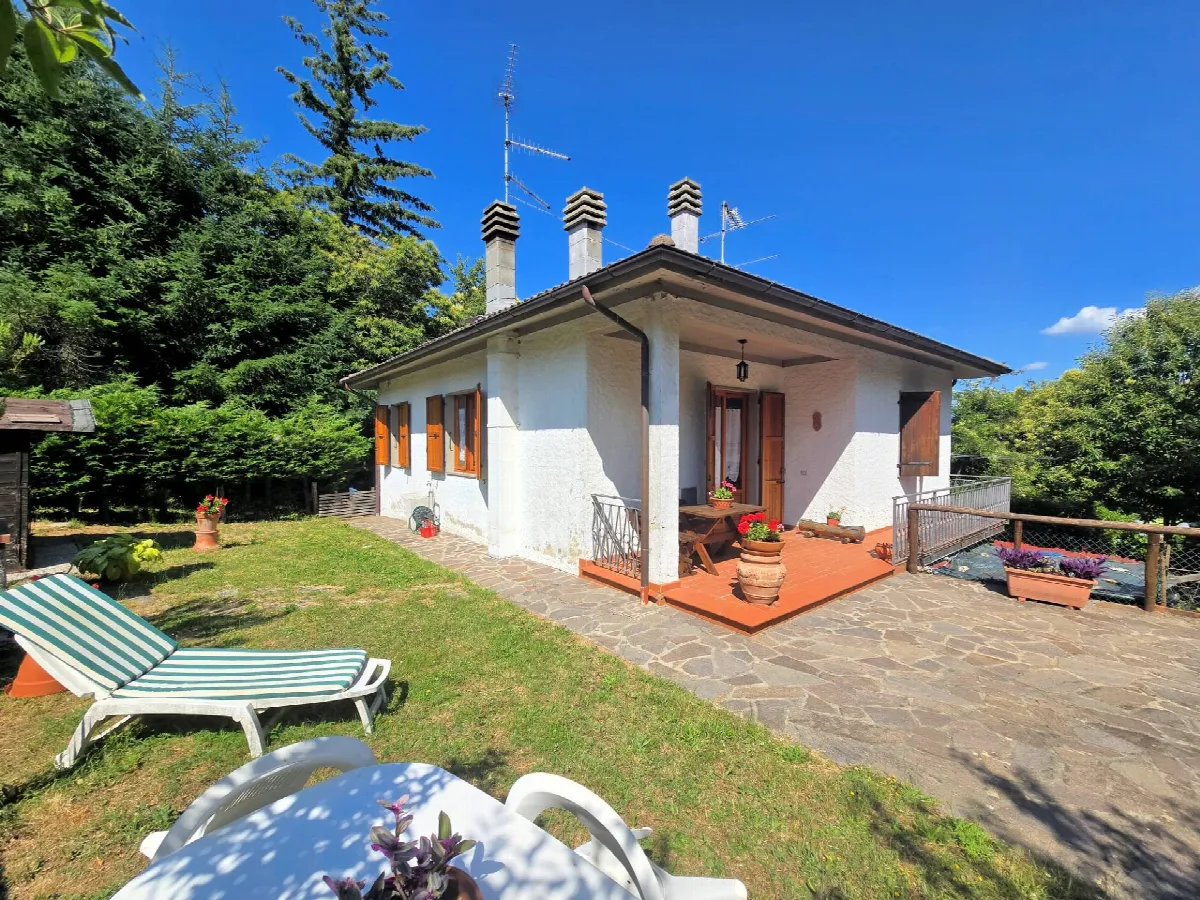 Appartamento al piano primo in bifamiliare con giardino in vendita a Marliana - foto 2