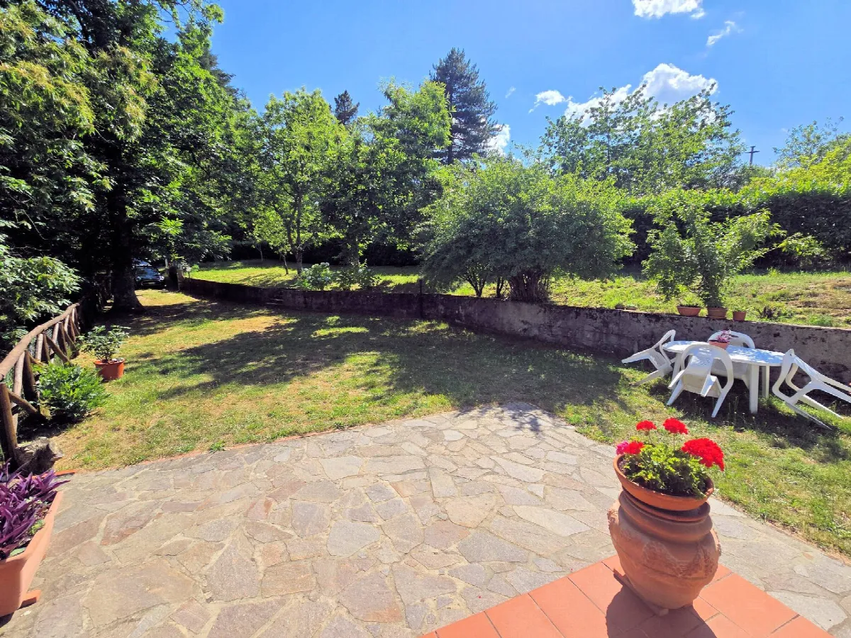 Appartamento al piano primo in bifamiliare con giardino in vendita a Marliana - foto 7