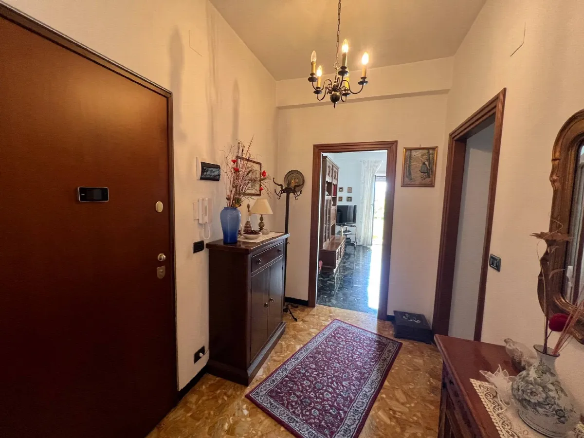 Appartamento in vendita a Genova, San Fruttuoso - foto 2