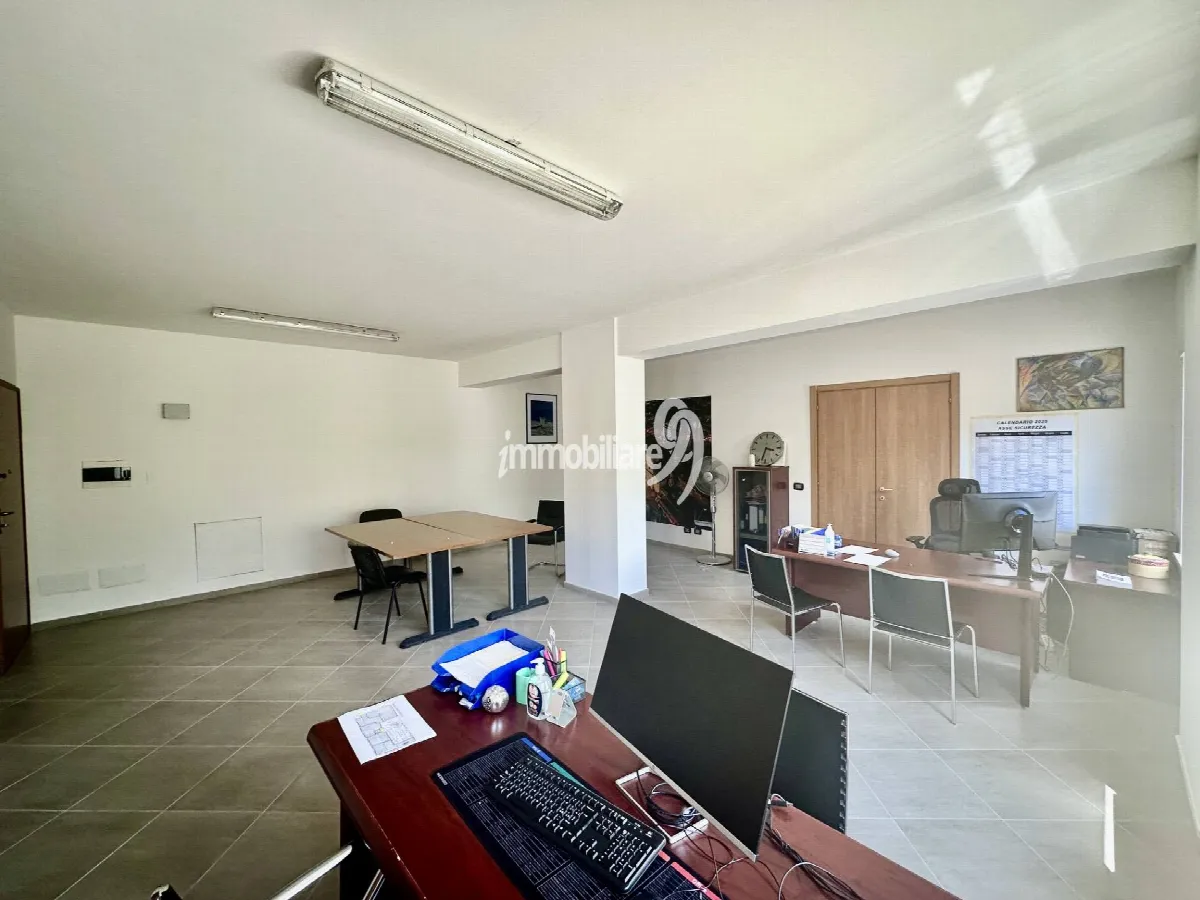 Appartamento in vendita a L'Aquila, Collemaggio - foto 8