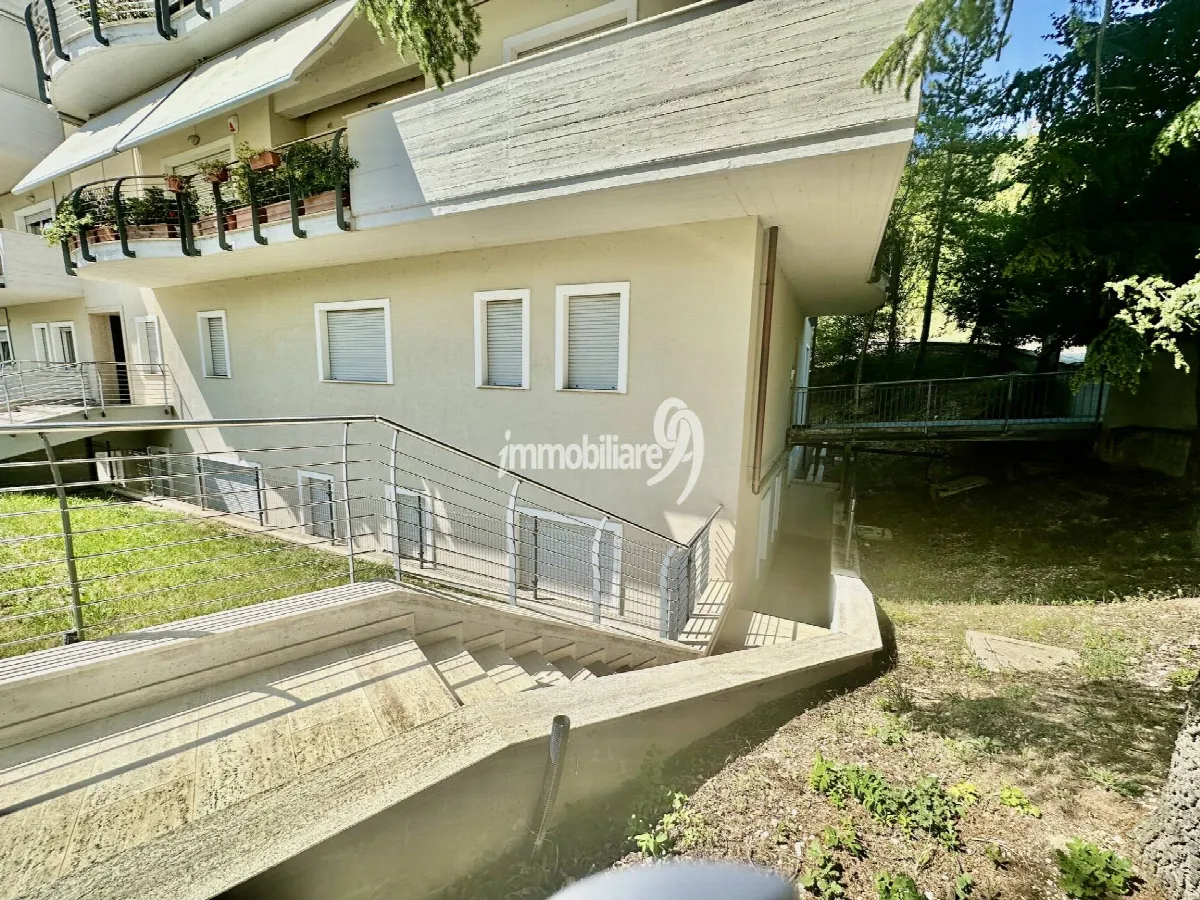 Appartamento in vendita a L'Aquila, Collemaggio - foto 4