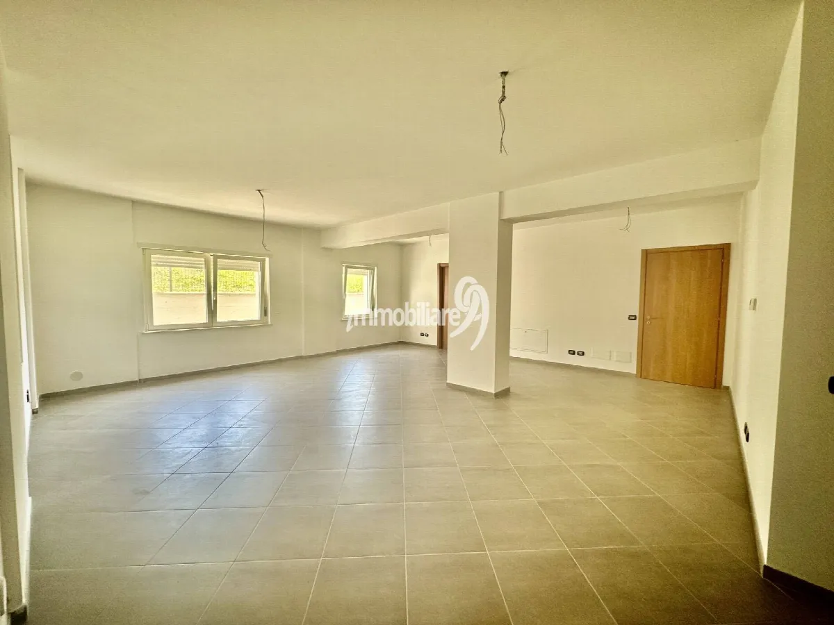 Appartamento in vendita a L'Aquila, Collemaggio - foto 9
