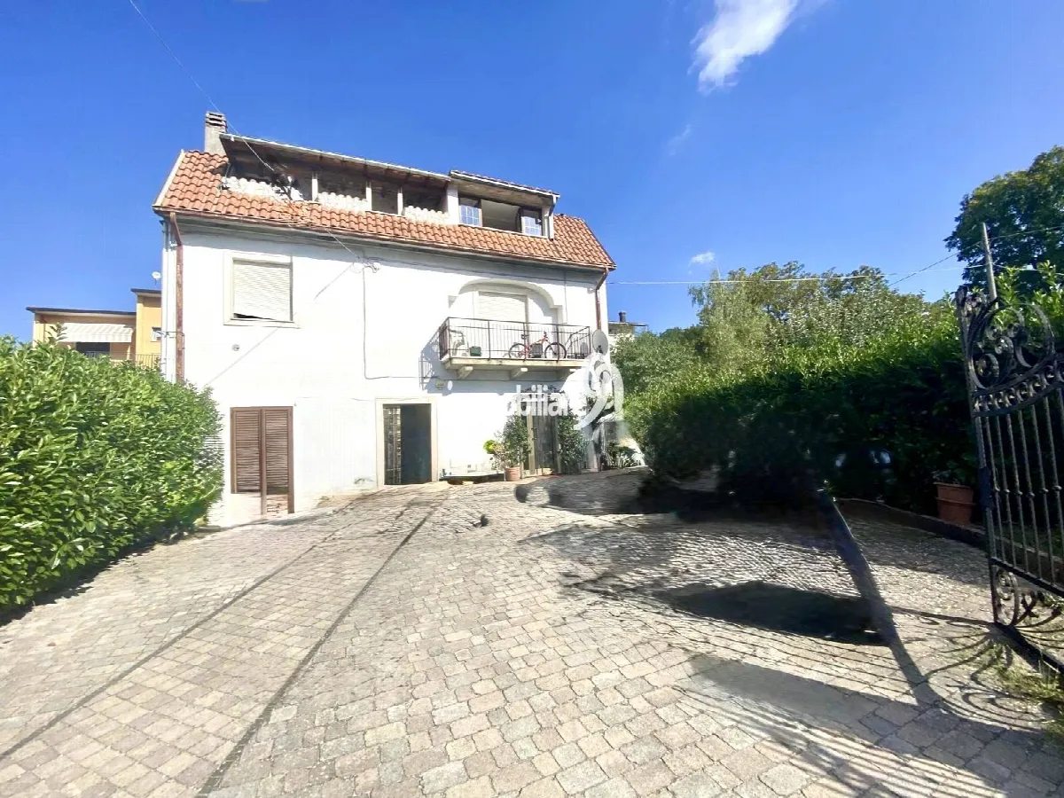 Mansarda in vendita a L'Aquila, Palombaia di Sassa - foto 1