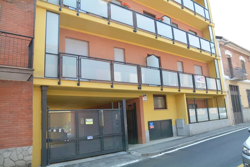 Appartamento in vendita a Moncalieri, San Pietro - foto 2