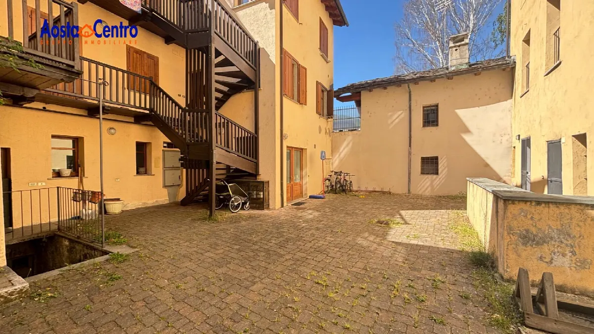 Bilocale in vendita a Aosta, Centro - foto 1