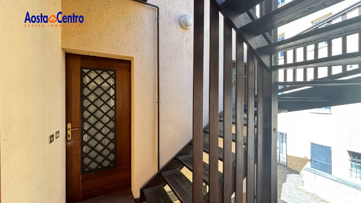Bilocale in vendita a Aosta, Centro - foto 2