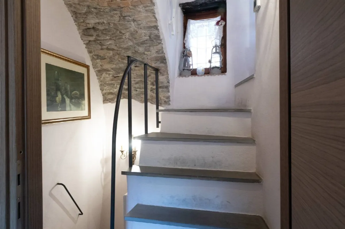 Abitazioni tipiche storiche in vendita a Dolceacqua - foto 9