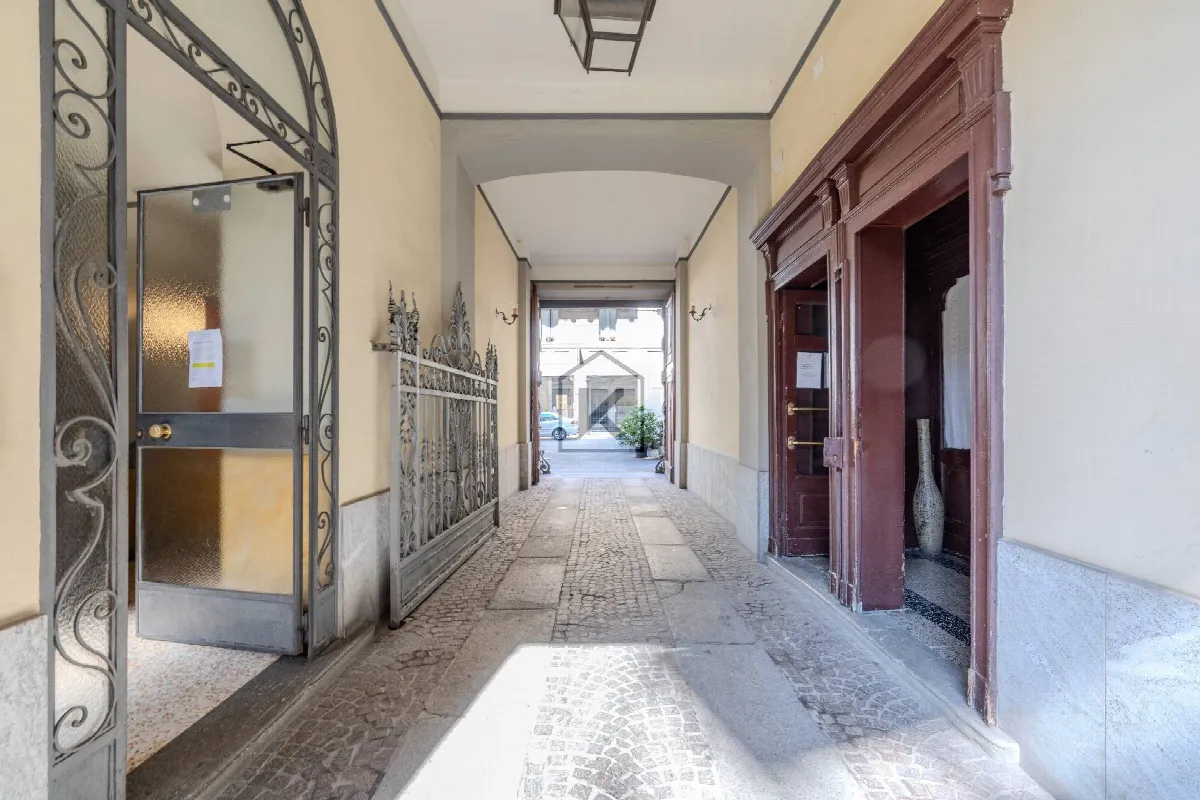 Appartamento in vendita a Milano, P.ta Venezia - foto 2