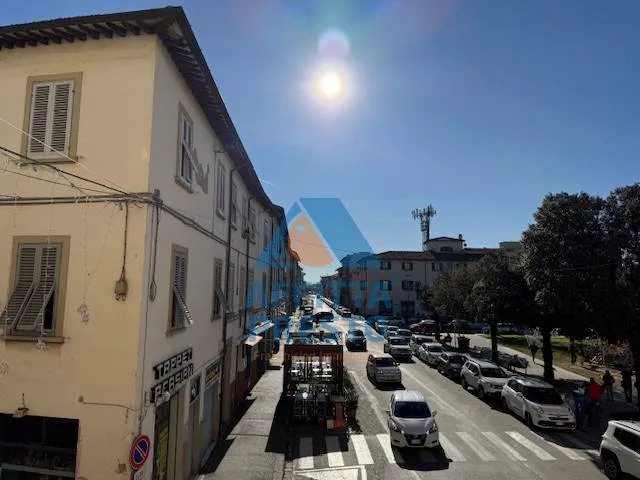 Appartamento in vendita a Empoli, Centro - foto 1