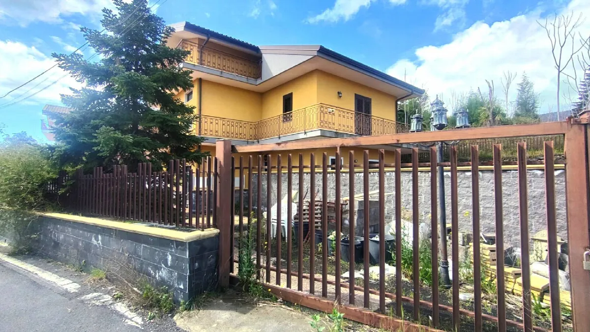 Quadrilocale in vendita a Zafferana Etnea - foto 3