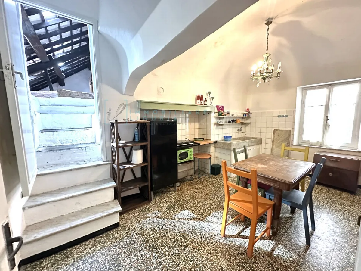 Appartamento in vendita a Albenga, Centro Storico - foto 2