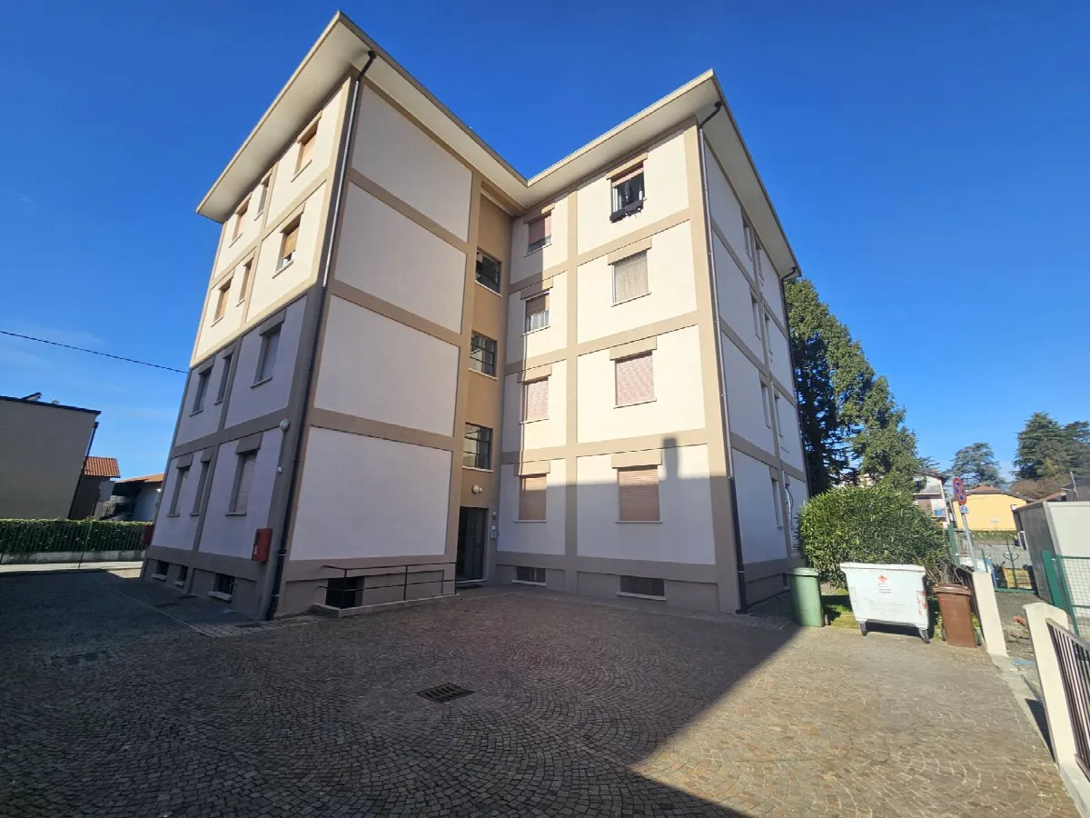 Appartamento in vendita a Malnate, Centro - foto 2