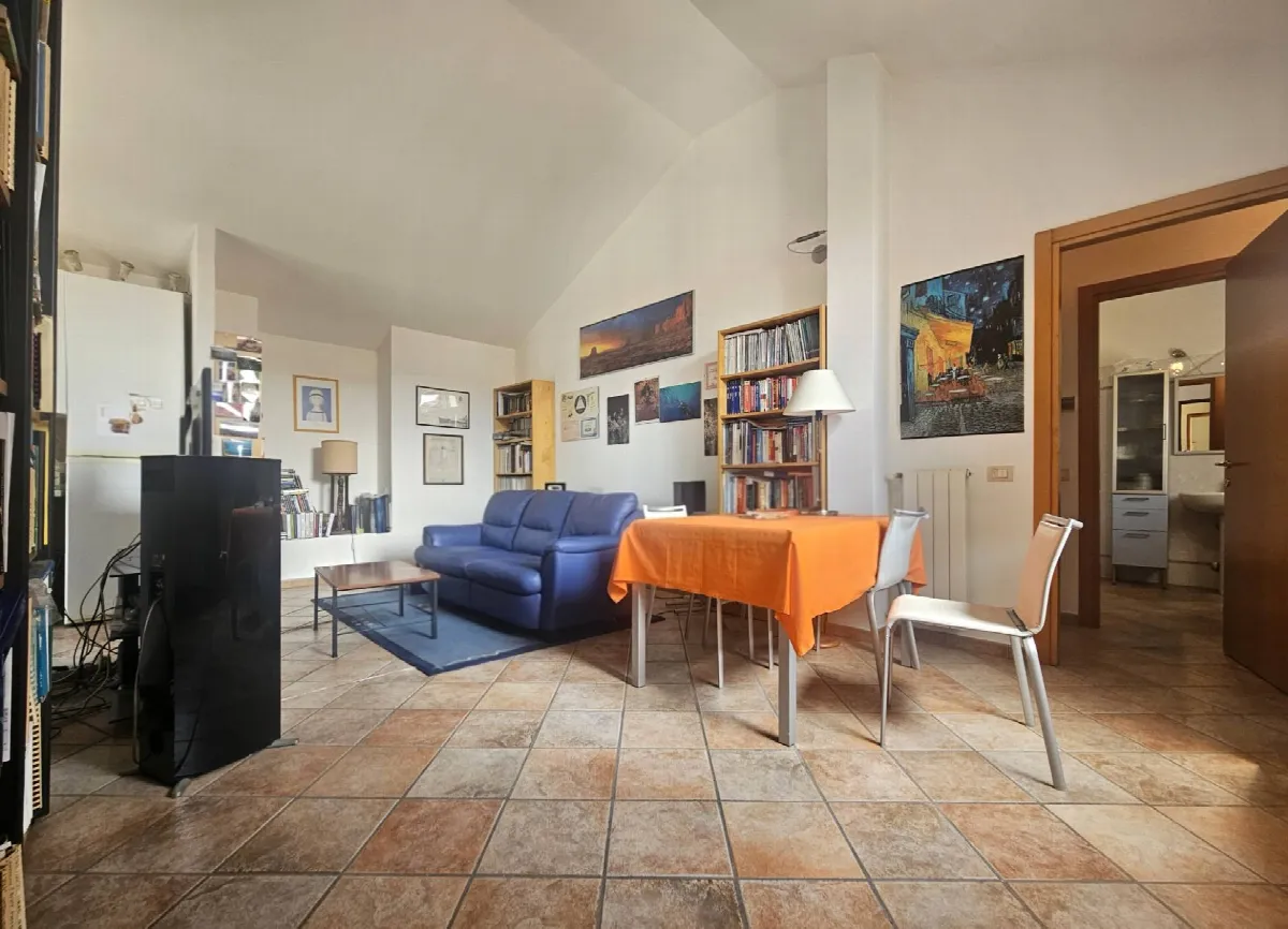 Appartamento in vendita a Malnate, Centro - foto 6