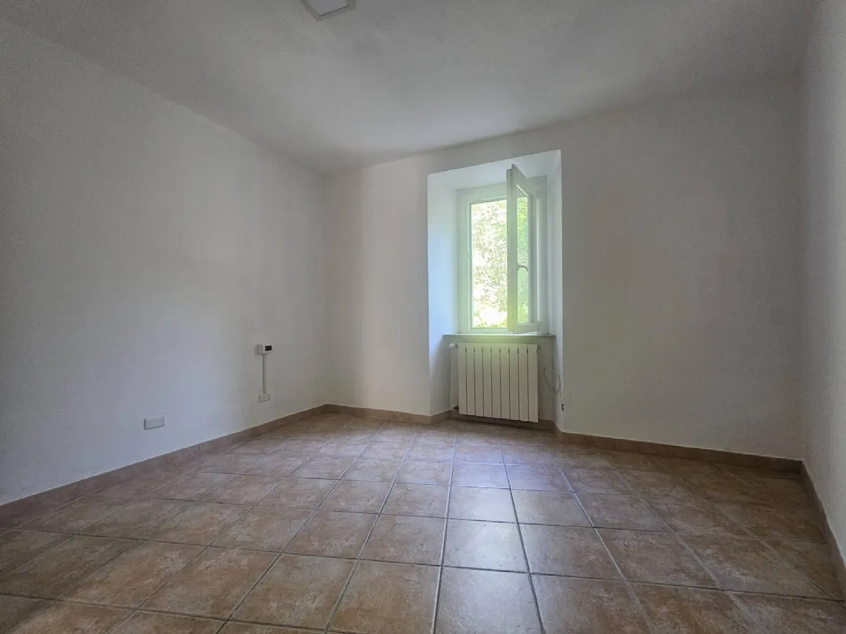 Appartamento in vendita a Malnate, Folla di Malnate - foto 7