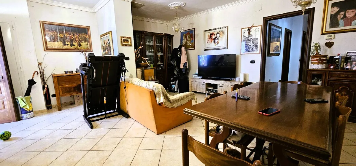 Appartamento con ingresso indipendente in vendita a Teramo, Estrema periferia - foto 2