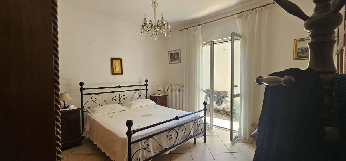 Appartamento con ingresso indipendente in vendita a Giulianova, Lido - foto 2