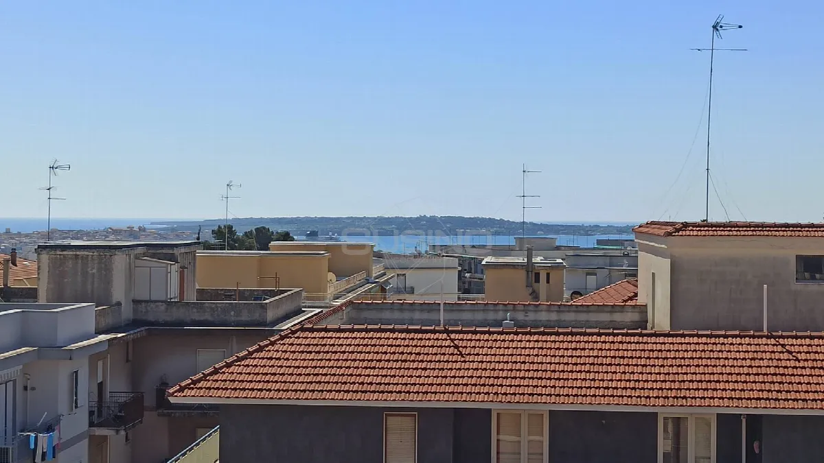 Appartamento e Garage in vendita a Siracusa, Epipoli - foto 2