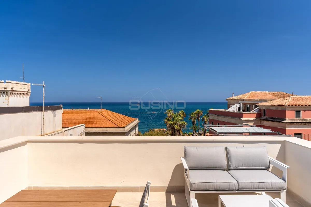 Appartamento in vendita a Siracusa, Arsenale - foto 1