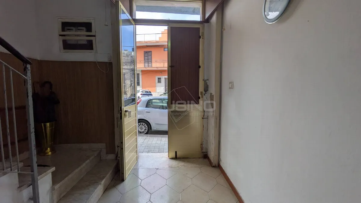 Appartamento in vendita a Floridia, Centro - foto 4