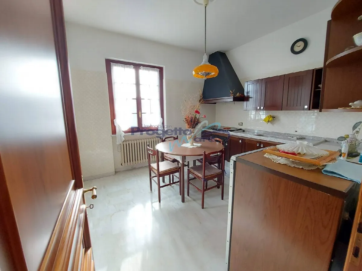 Appartamento Plurilocale in vendita a Pietra Ligure, Entroterra - foto 4
