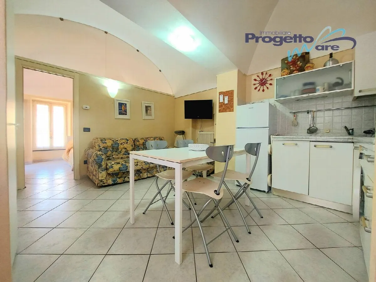 Appartamento Bilocale in vendita a Pietra Ligure, Centro storico - foto 2