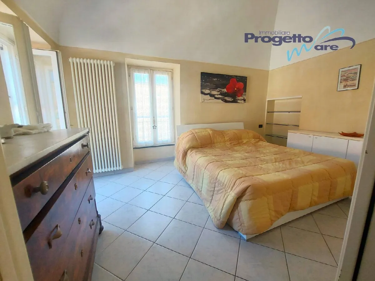 Appartamento Bilocale in vendita a Pietra Ligure, Centro storico - foto 3