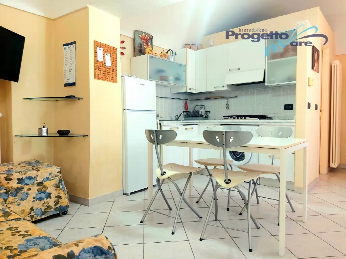 Appartamento Bilocale in vendita a Pietra Ligure, Centro storico - foto 8