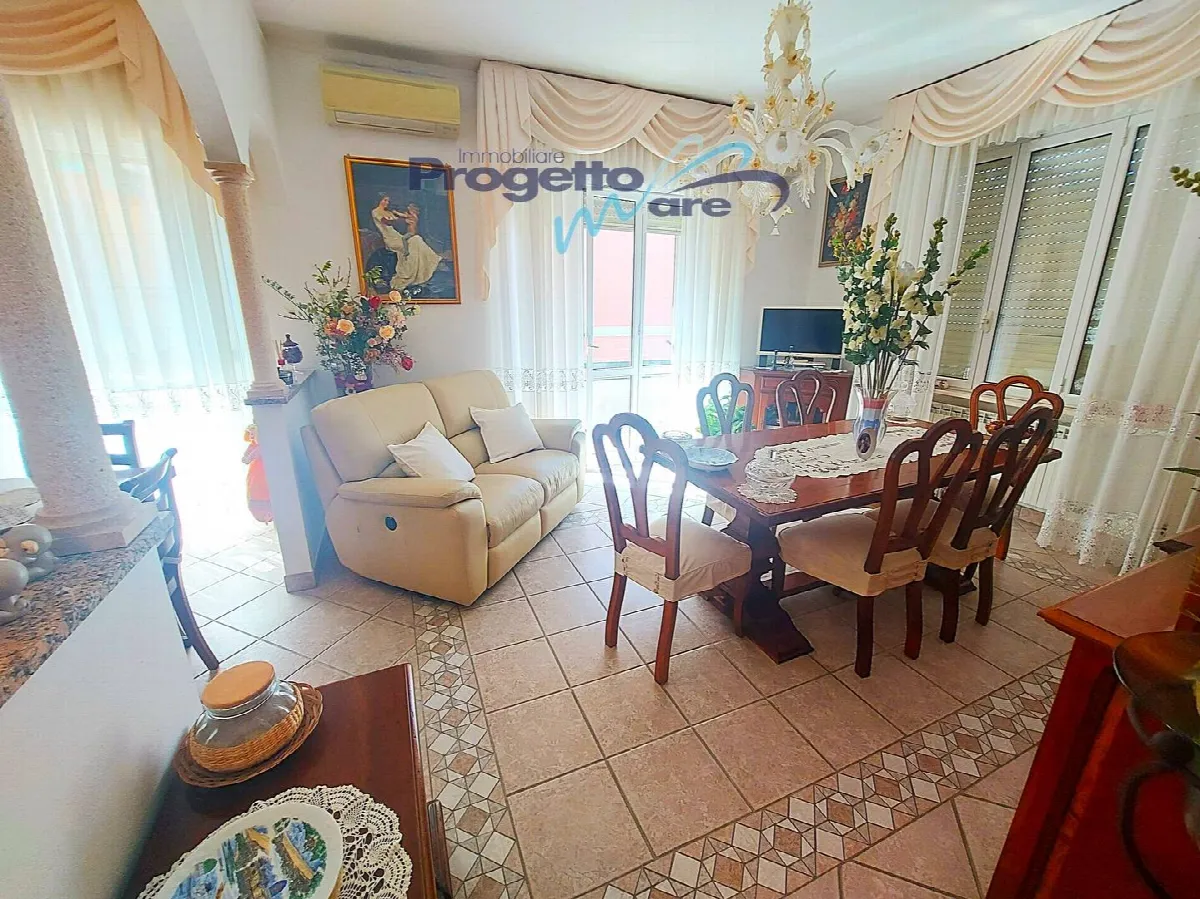 Appartamento Quadrilocale in vendita a Pietra Ligure, Soccorso - foto 2