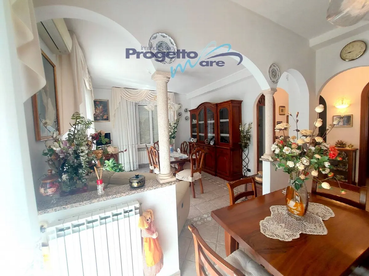 Appartamento Quadrilocale in vendita a Pietra Ligure, Soccorso - foto 8