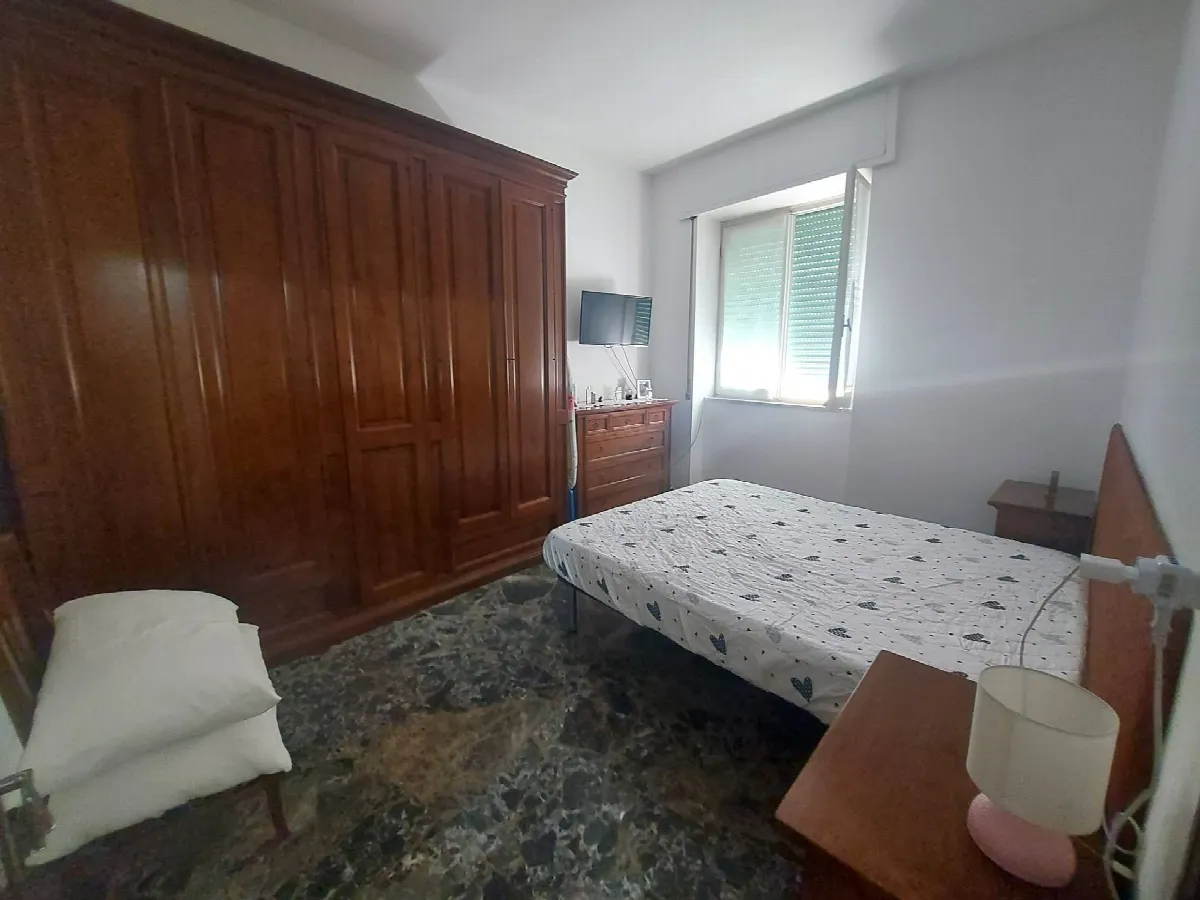 Appartamento Quadrilocale in vendita a Pietra Ligure, Centro storico - foto 8