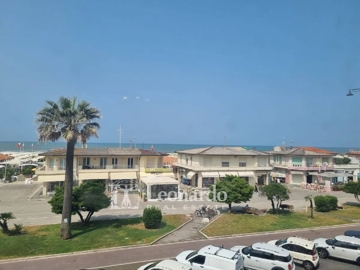 Appartamento in vendita a Viareggio, Lungomare - foto 1
