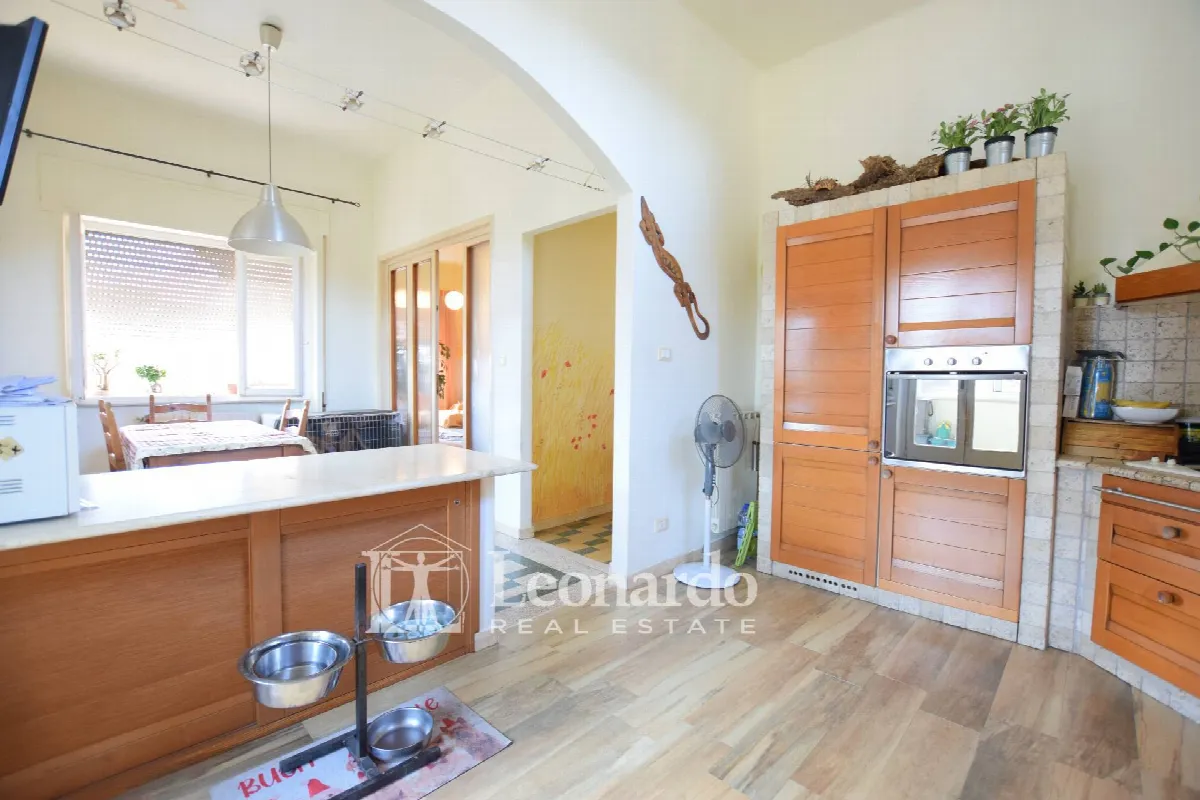 Appartamento indipendente in vendita a Viareggio, Varignano - foto 4
