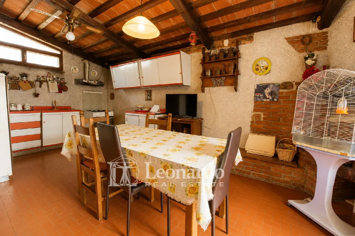 Appartamento indipendente in vendita a Viareggio, Varignano - foto 7