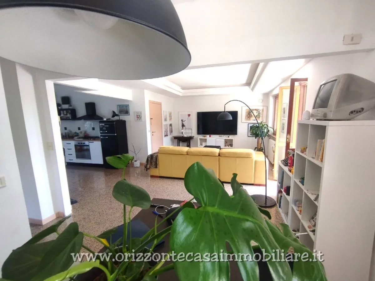 APPARTAMENTO CON GIARDINO in vendita a Folignano - foto 7
