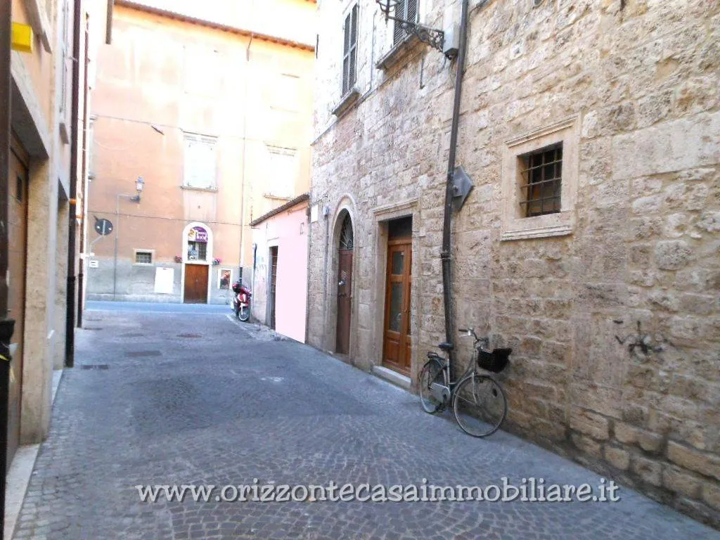 Appartamento in vendita a Ascoli Piceno, Centro Storico - foto 1