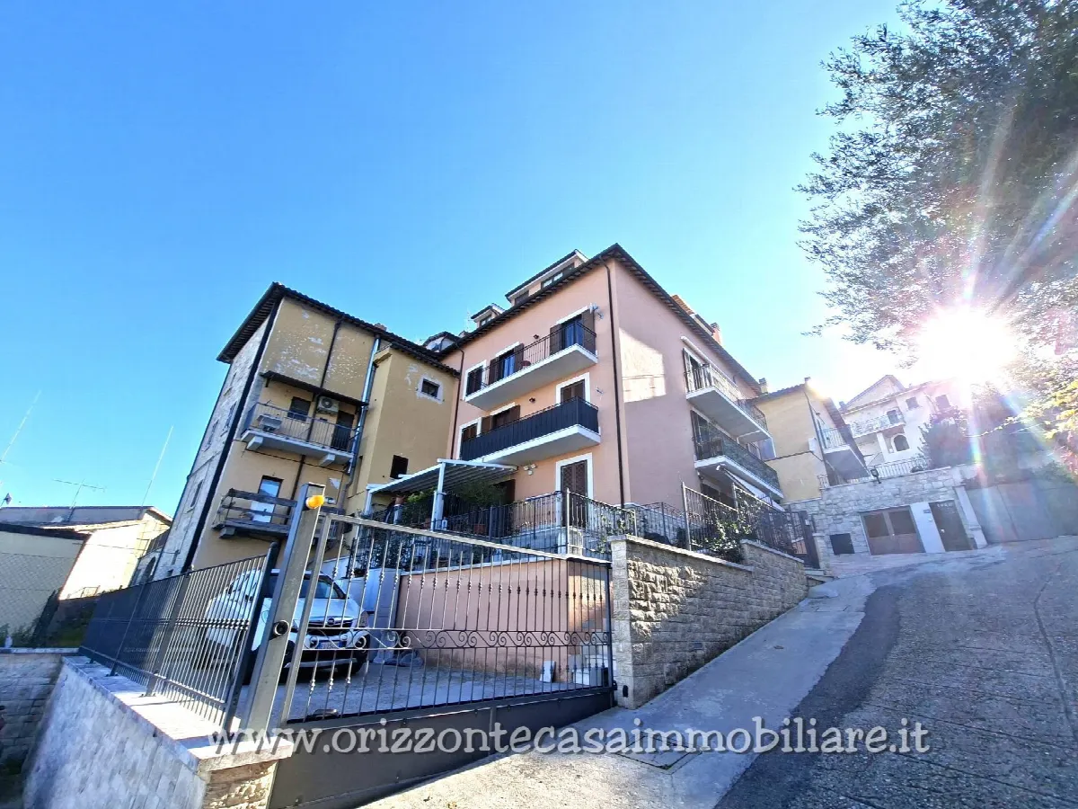 APPARTAMENTO CON MANSARDA in vendita a Ascoli Piceno, Lisciano - foto 3