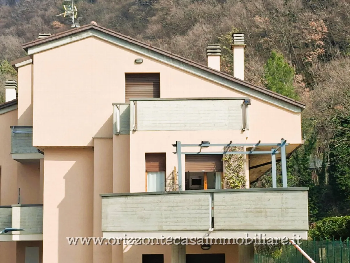 APPARTAMENTO CON MANSARDA in vendita a Acquasanta Terme - foto 3