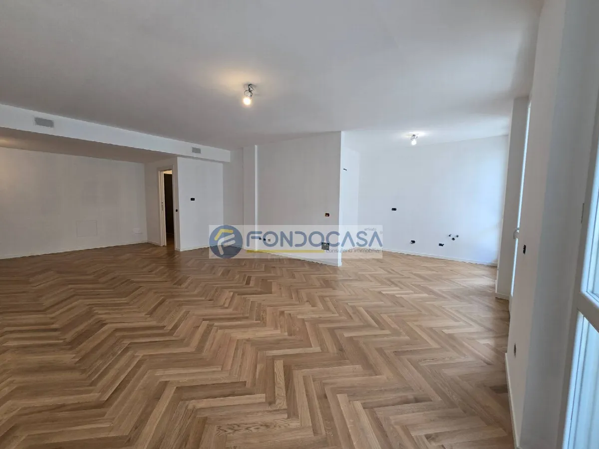 Appartamento in vendita a Pavia, Centro Storico - foto 4