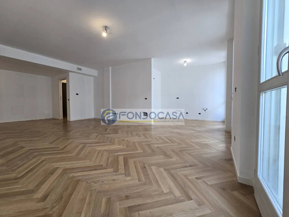 Appartamento in vendita a Pavia, Centro Storico - foto 9