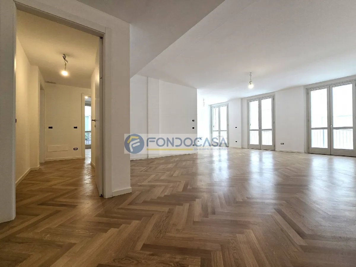 Appartamento in vendita a Pavia, Centro Storico - foto 1
