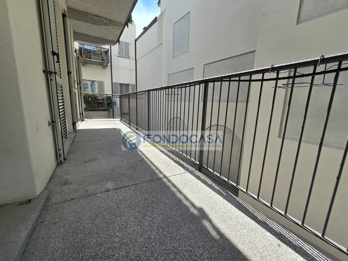Appartamento in vendita a Pavia, Centro Storico - foto 8