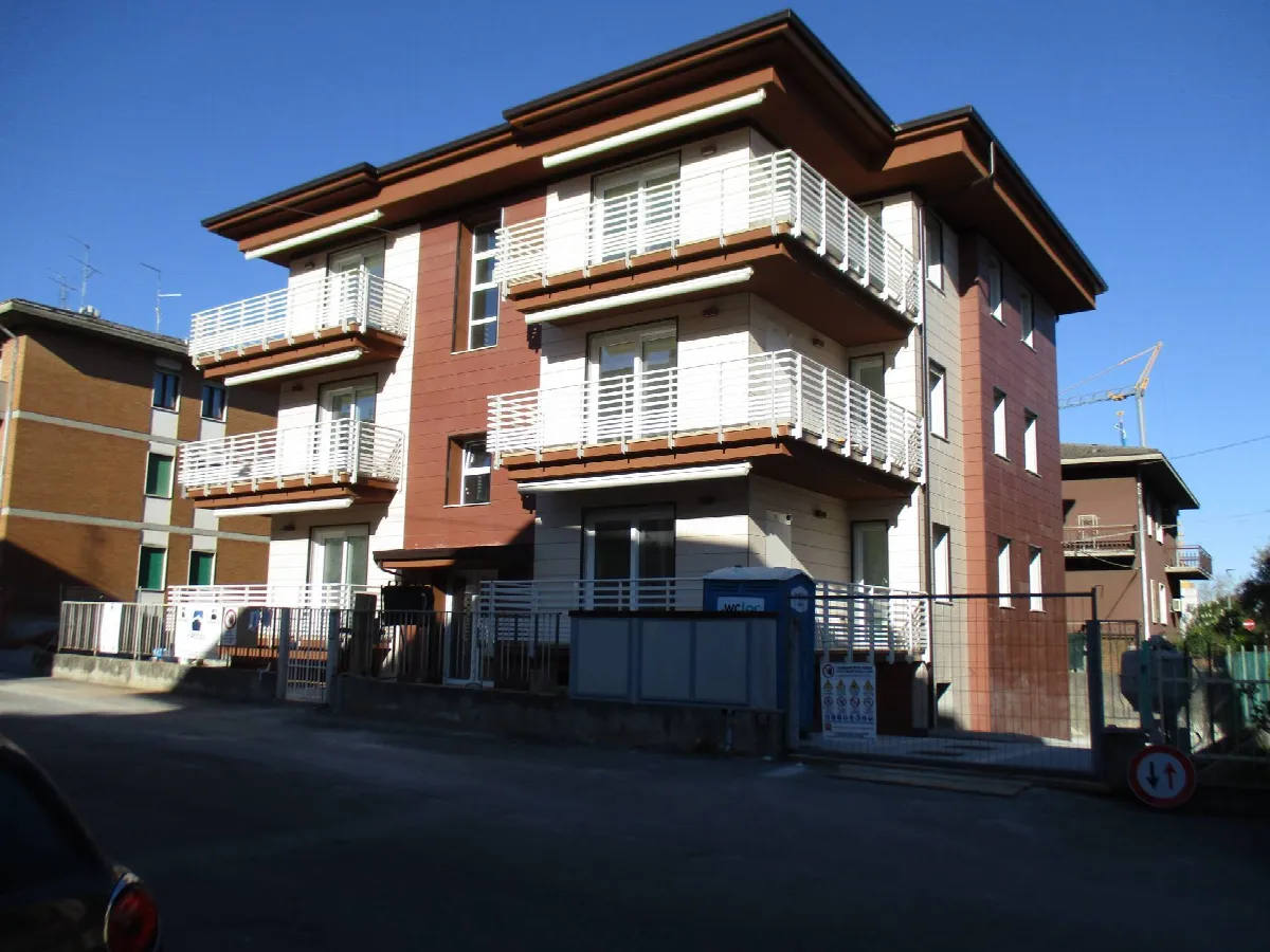 Appartamento in vendita a Verona, San Massimo - foto 2