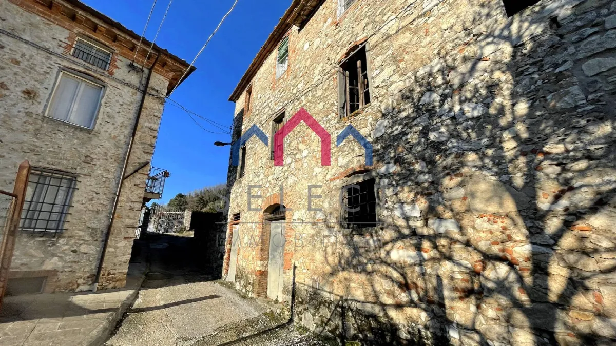 Appartamento indipendente in vendita a Borgo a Mozzano, Domazzano - foto 2