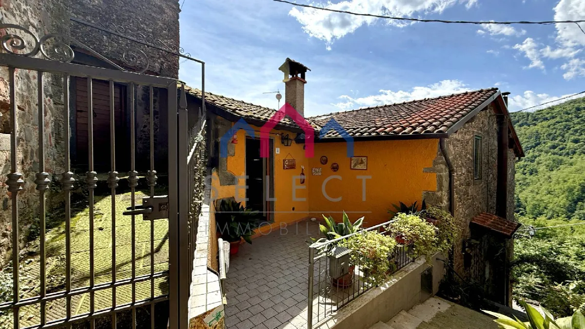 Appartamento indipendente in vendita a Coreglia Antelminelli, Tereglio - foto 2