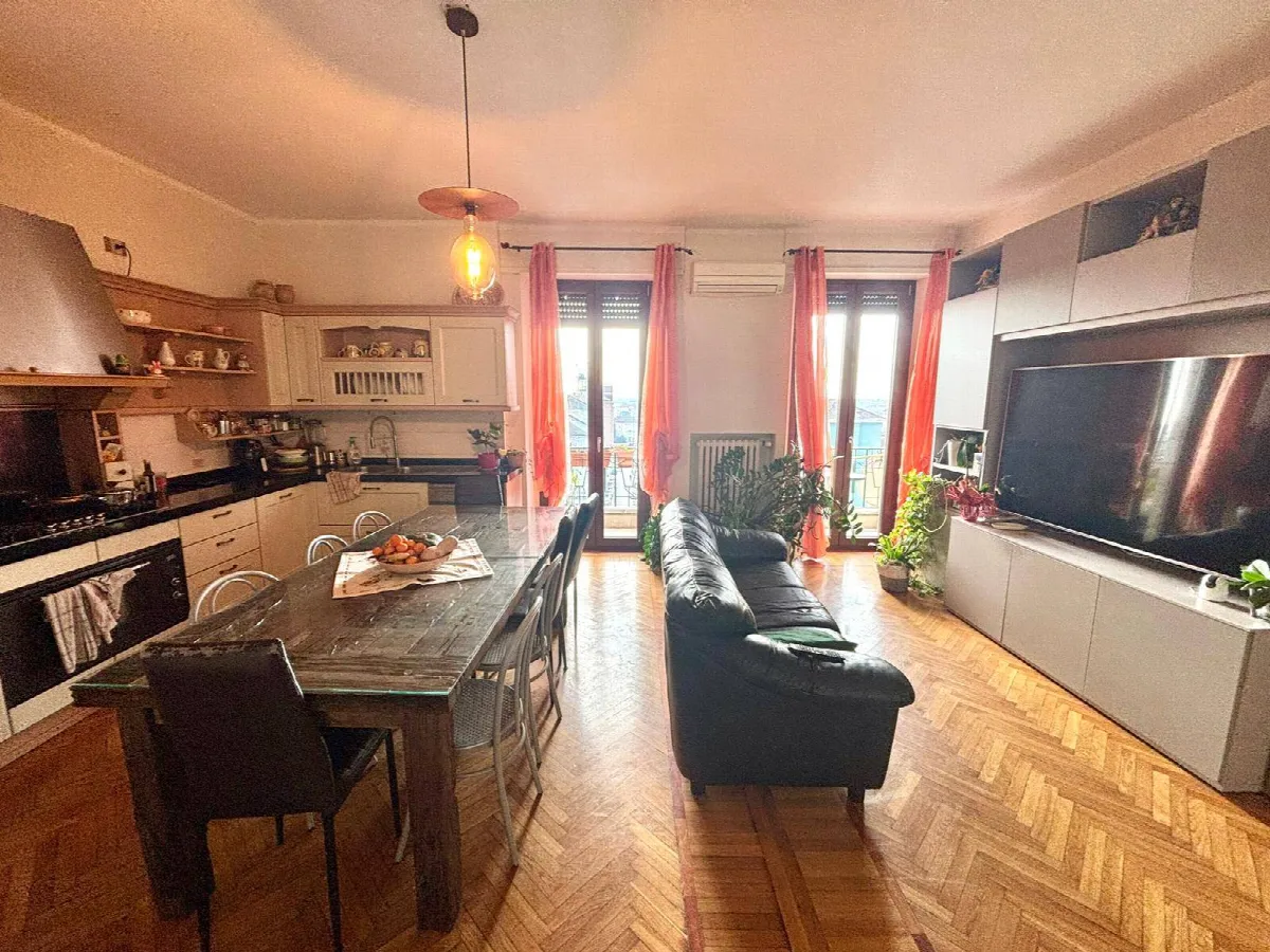Appartamento in vendita a Alessandria, Centro-P.zza Garibaldi - foto 2