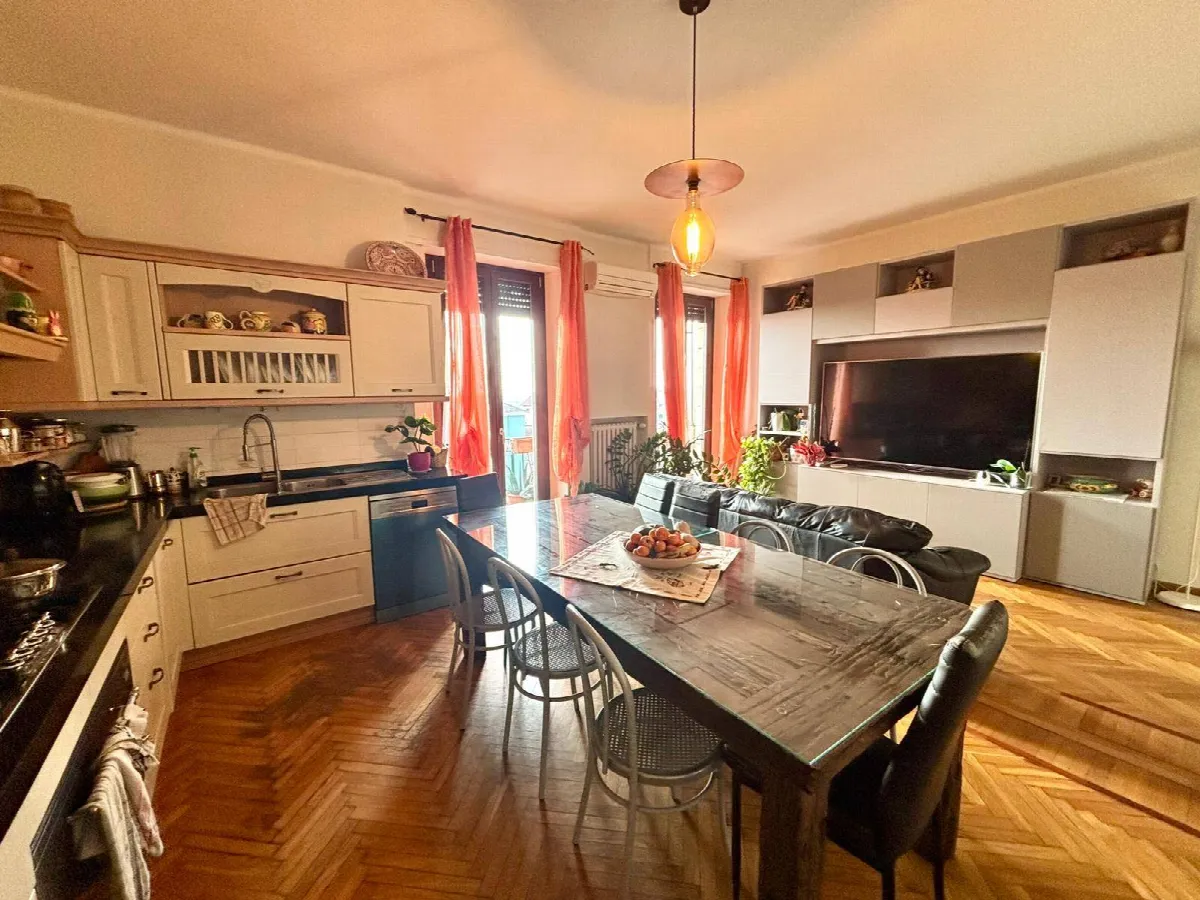 Appartamento in vendita a Alessandria, Centro-P.zza Garibaldi - foto 3