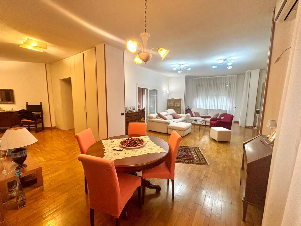 Appartamento in vendita a Alessandria, Centro-P.zza Garibaldi - foto 1