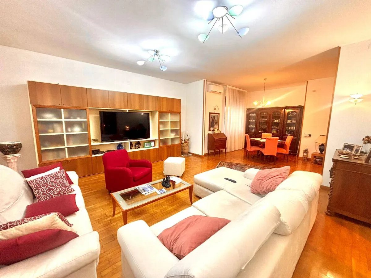 Appartamento in vendita a Alessandria, Centro-P.zza Garibaldi - foto 3