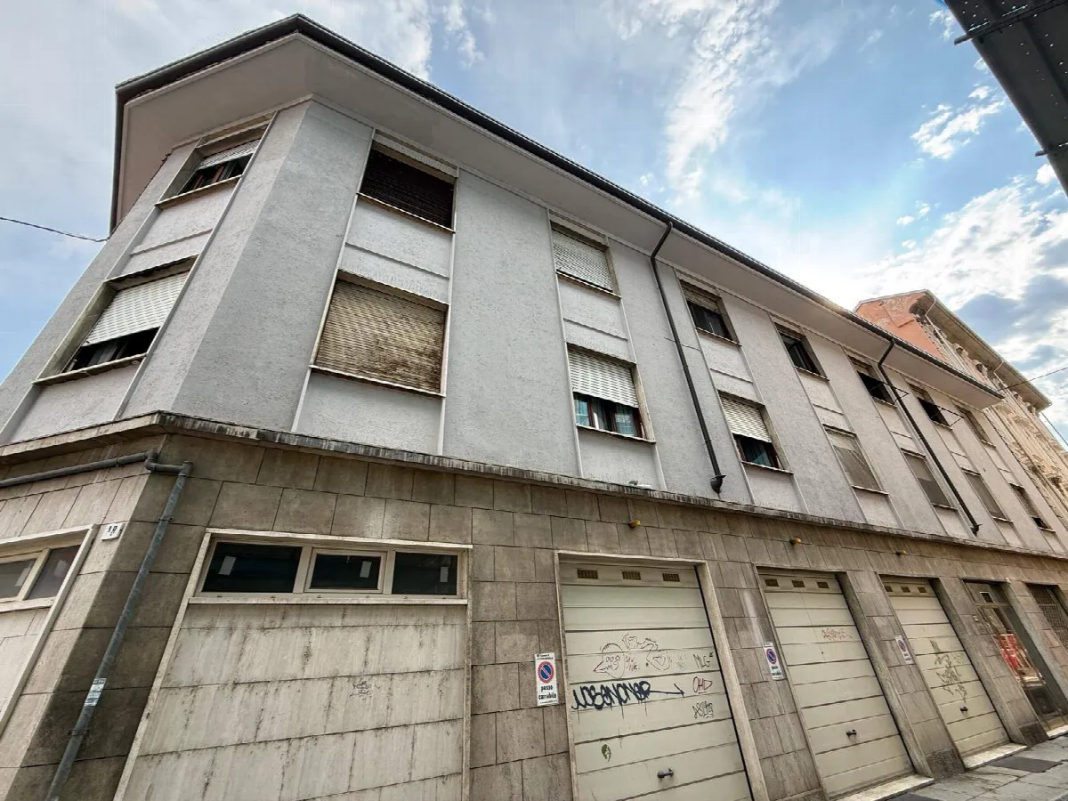 Appartamento in vendita a Alessandria, Centro-P.zza Garibaldi - foto 1